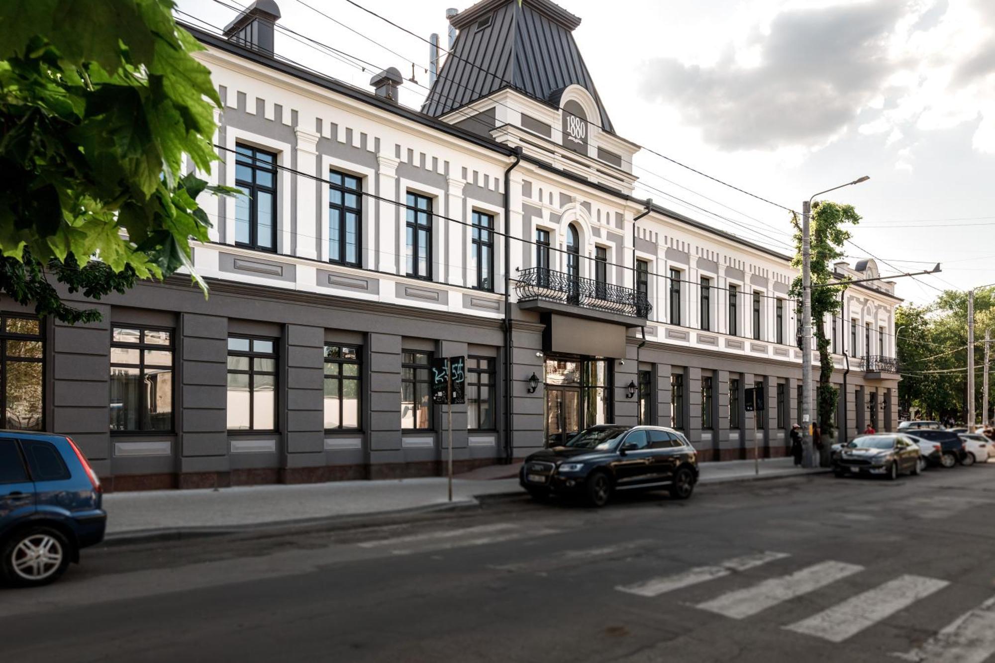 Richmond Hotel Chisinau Exterior foto